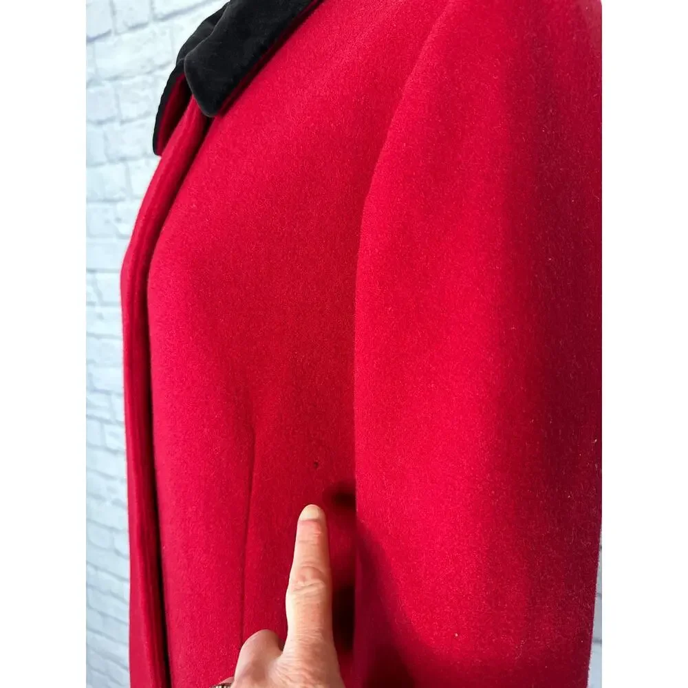 Vintage 90’s Red & black velvet long coat by MDP Mario De Pinto Large
